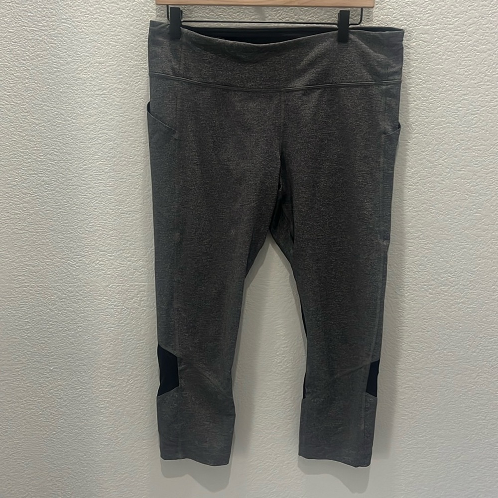 Lulululemon Pace Rival cropped size 12
